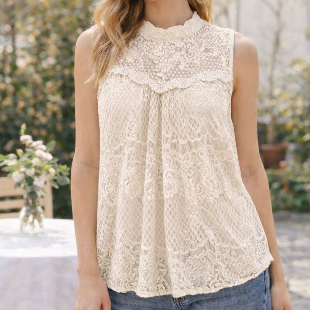 Sleeveless High-Neck Top Ivory | Romantic Vintage Style | M